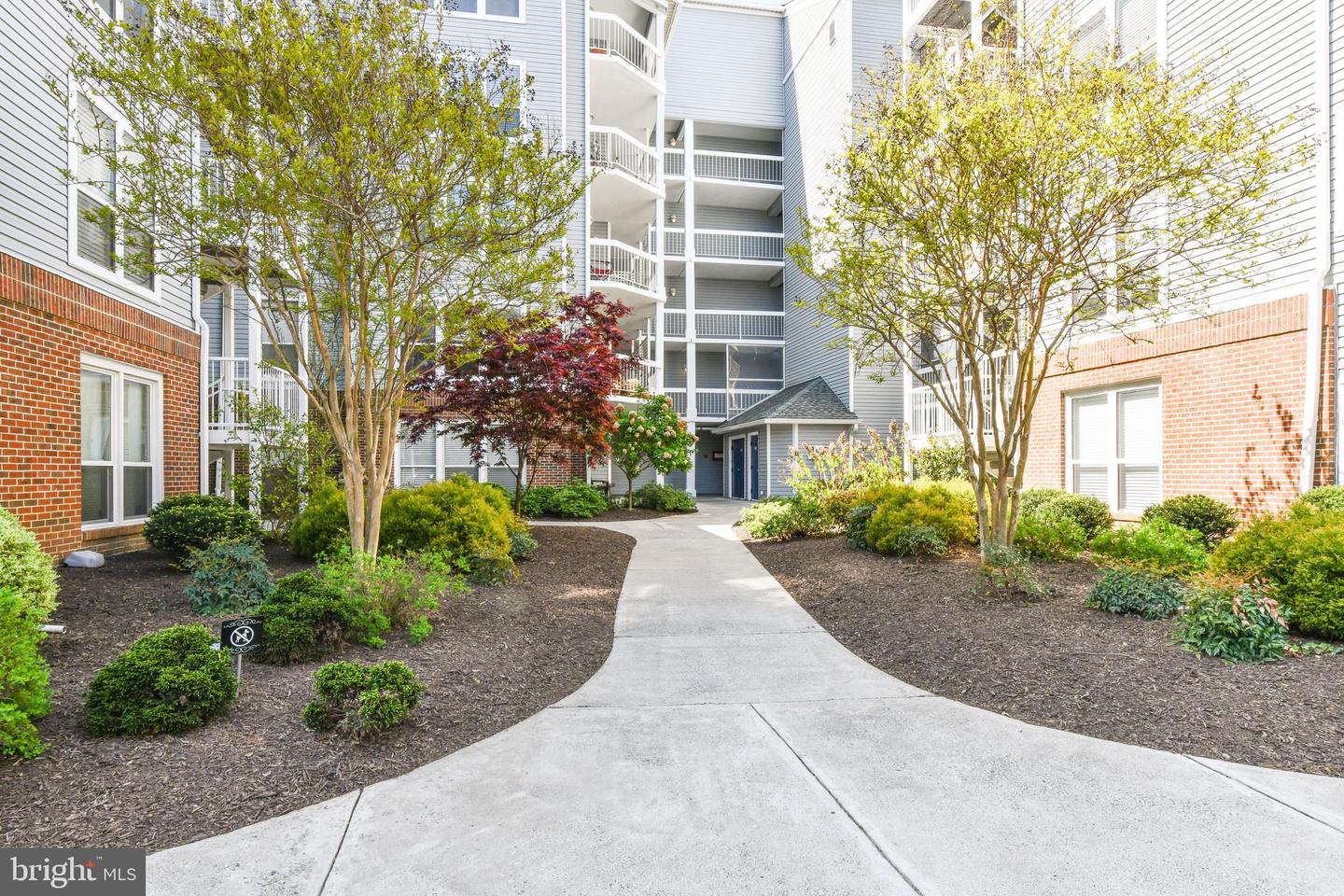 3175 Summit Square DRIVE Unit: 5-B10
