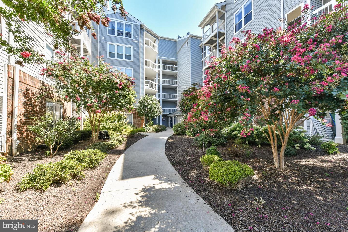 3175 Summit Square DRIVE Unit: 5-B10