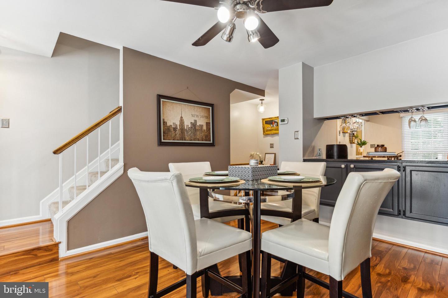 8531 Chapman Oak COURT