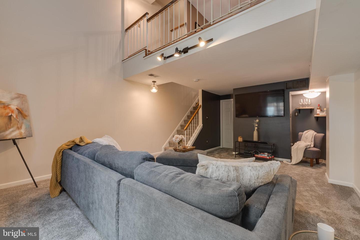 8531 Chapman Oak COURT