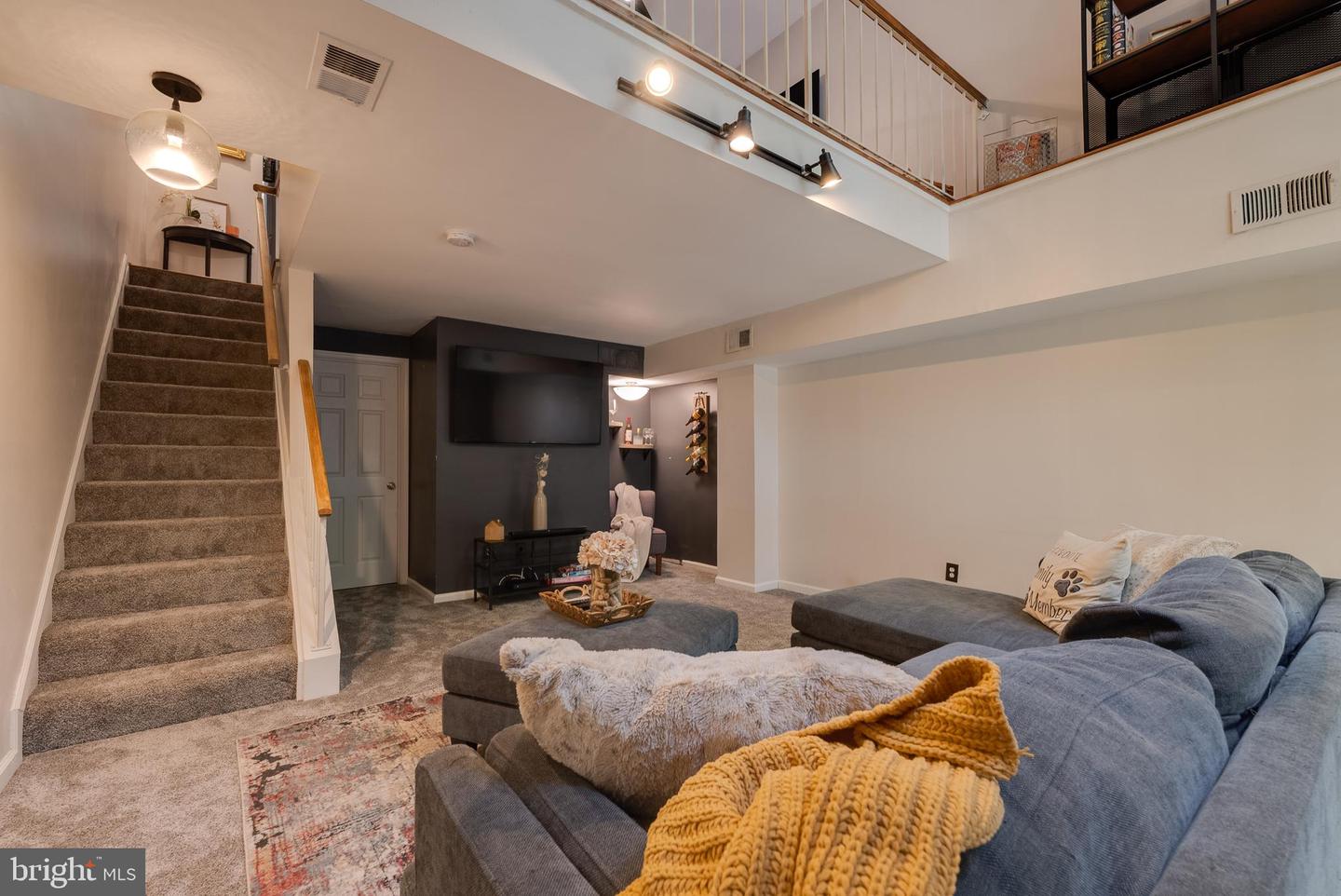 8531 Chapman Oak COURT