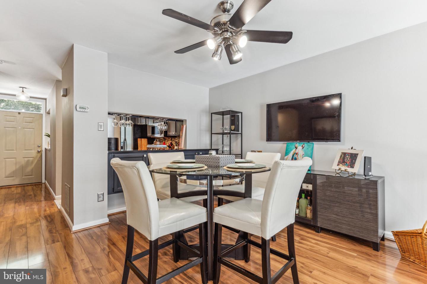 8531 Chapman Oak COURT