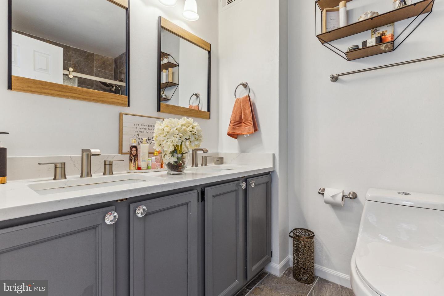 8531 Chapman Oak COURT