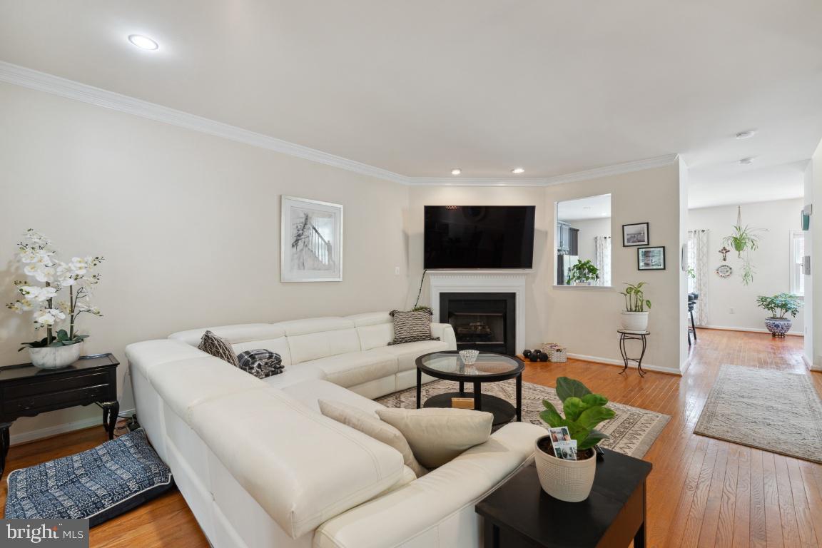 4046 Heatherstone COURT