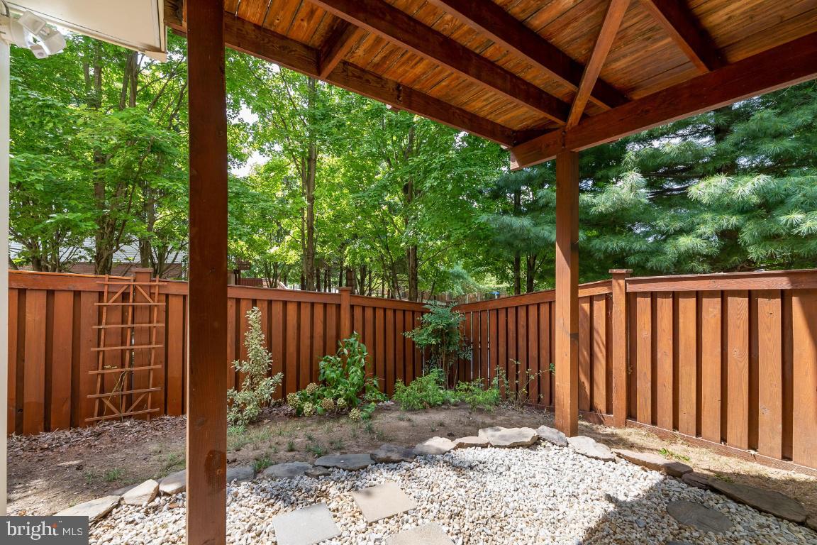 4046 Heatherstone COURT