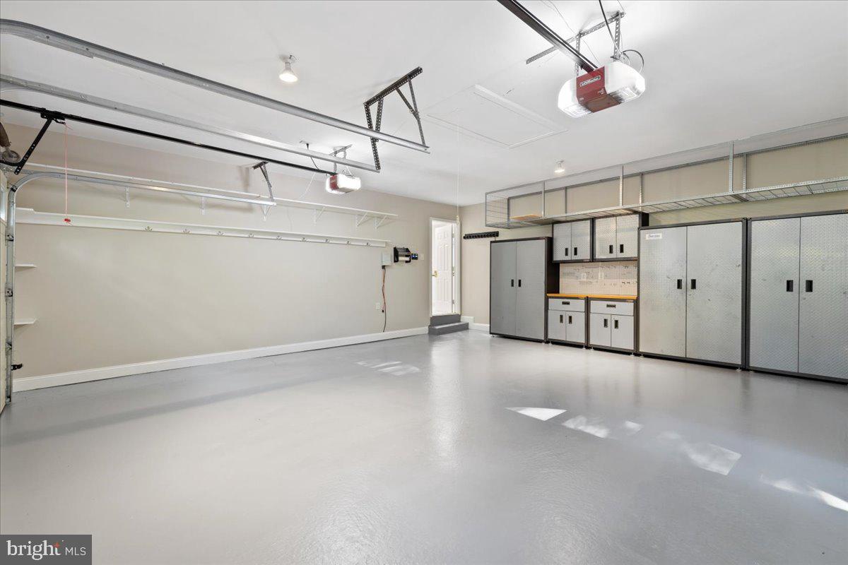6103 Housatonic COURT