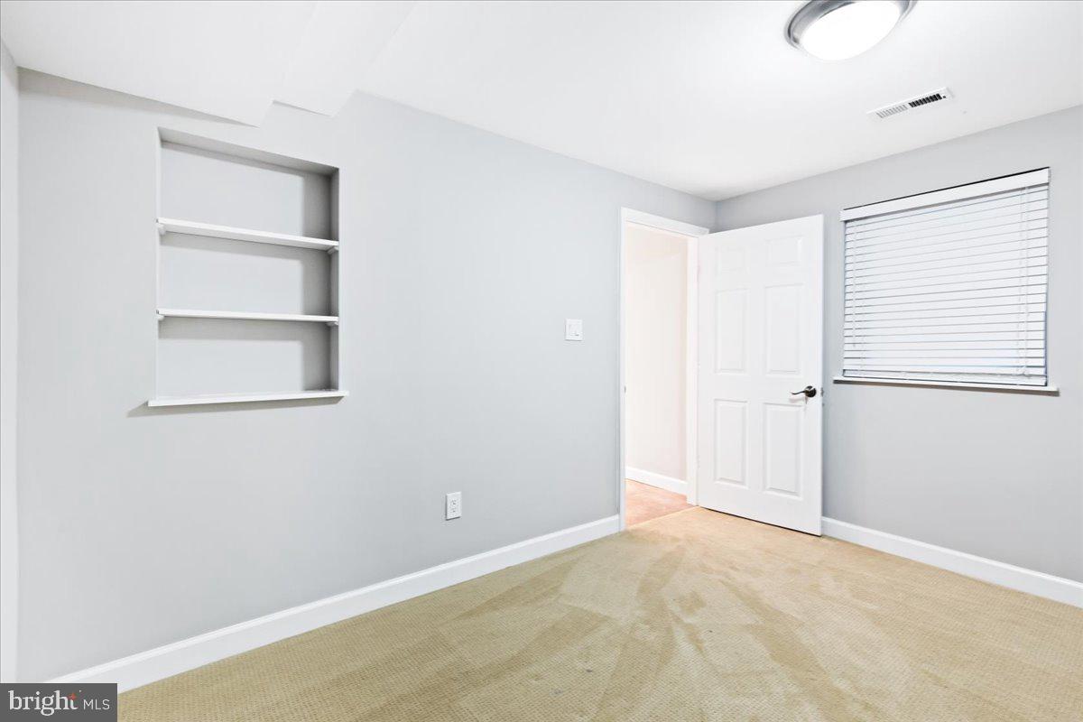 6103 Housatonic COURT