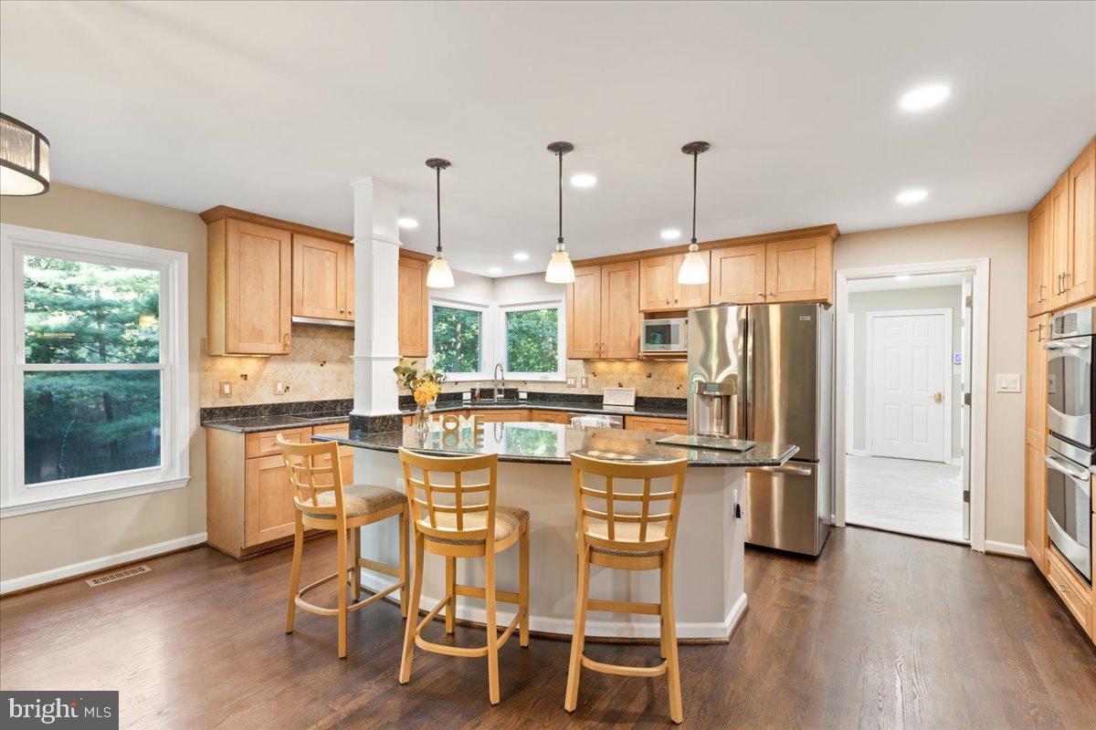 6103 Housatonic COURT