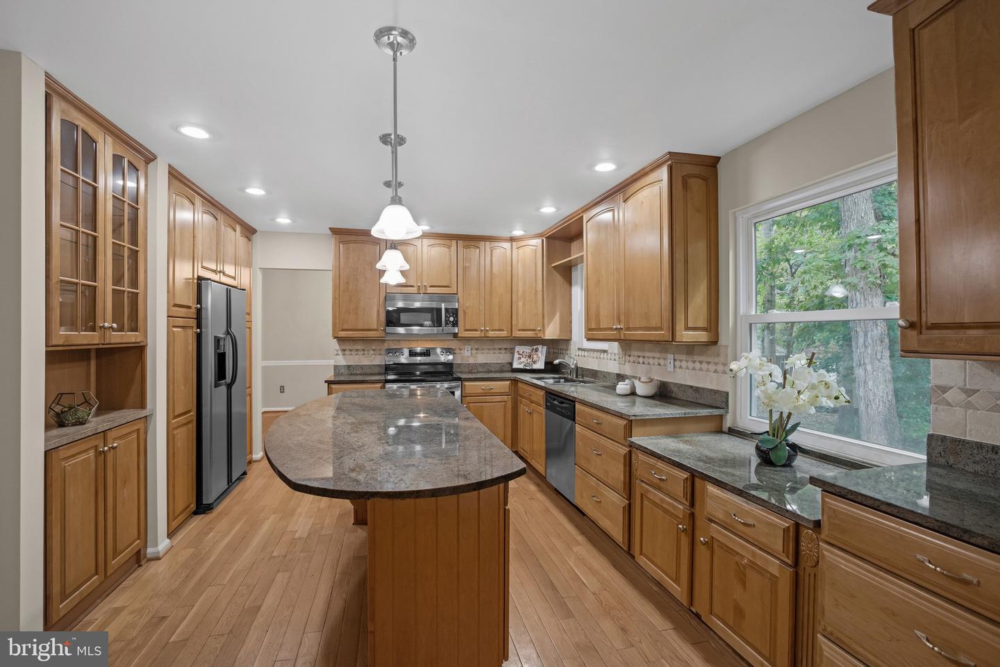 9347 Tartan View DRIVE