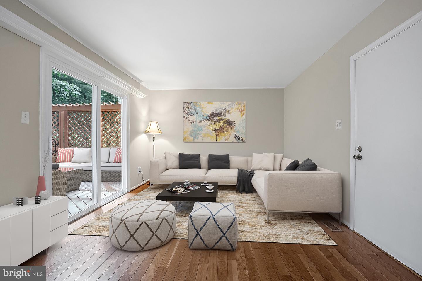 9347 Tartan View DRIVE