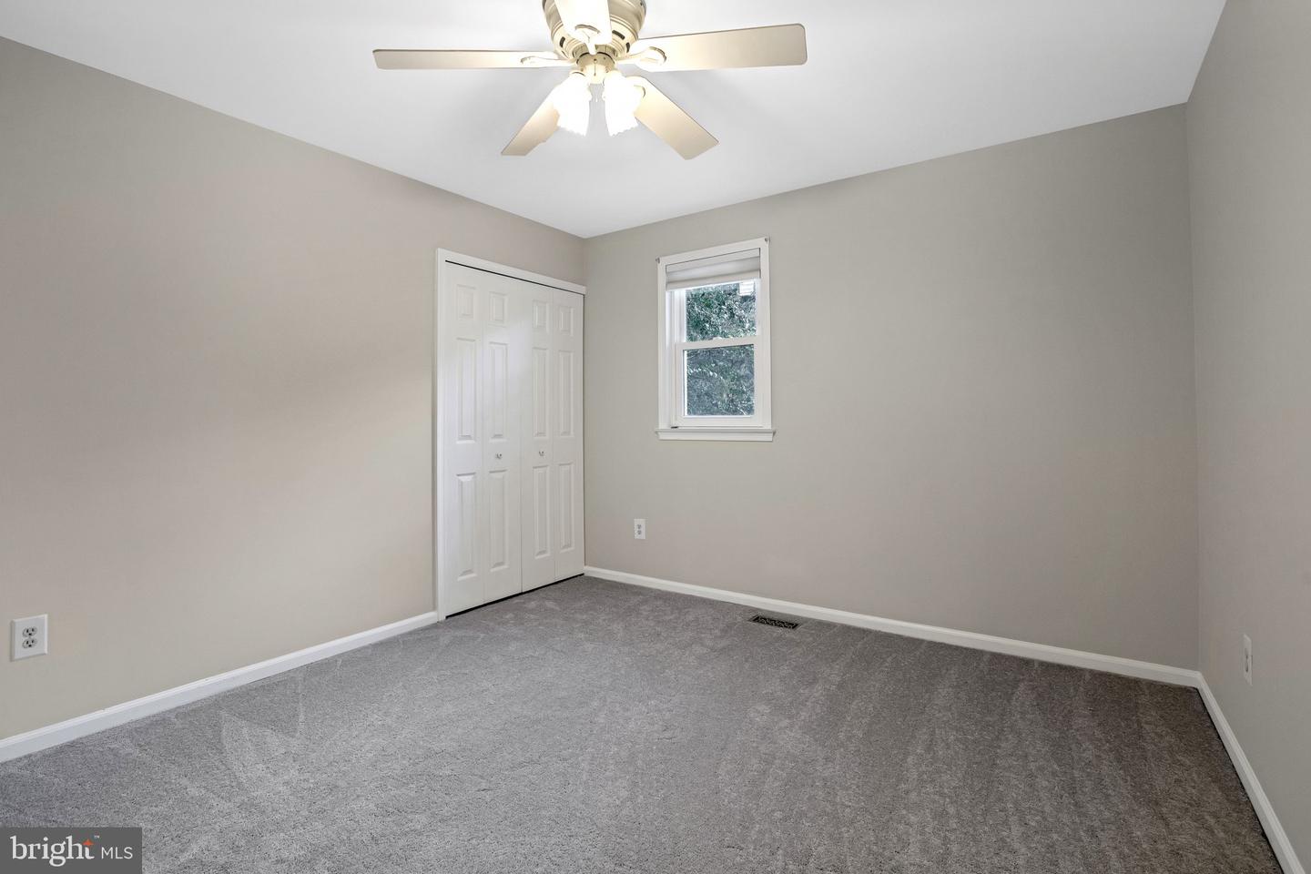 9347 Tartan View DRIVE