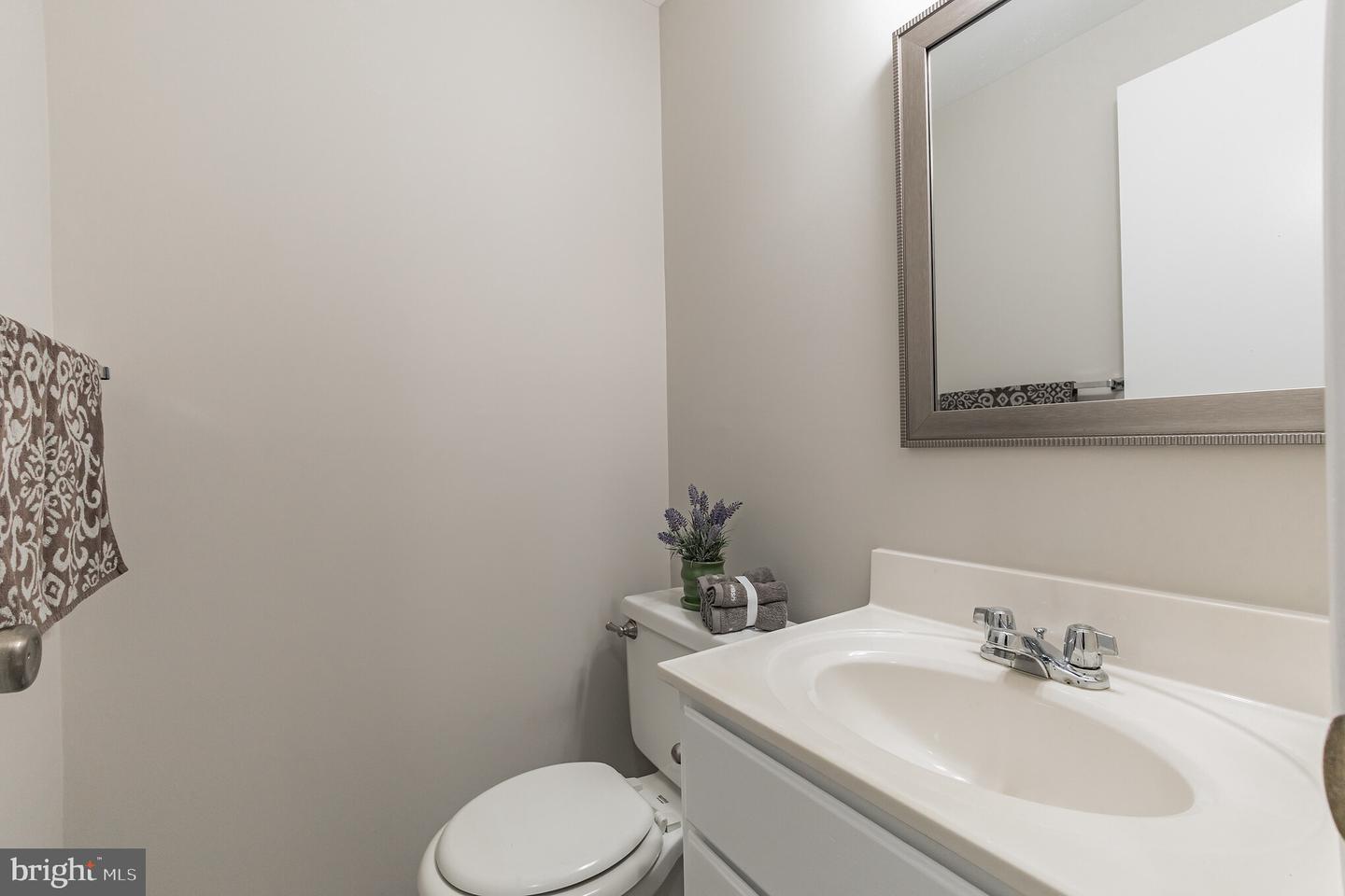 9347 Tartan View DRIVE