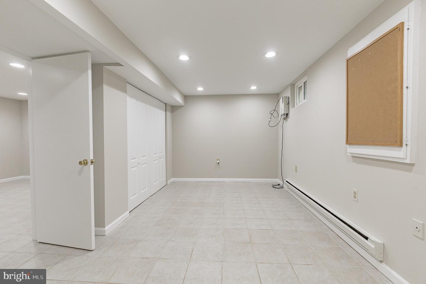 9347 Tartan View DRIVE