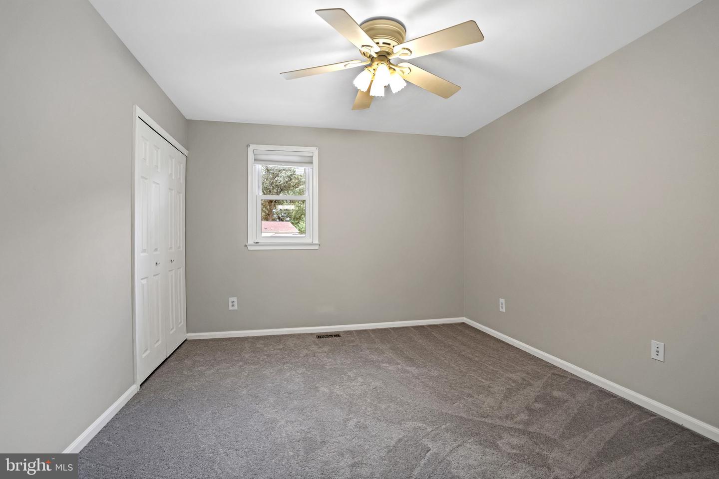 9347 Tartan View DRIVE