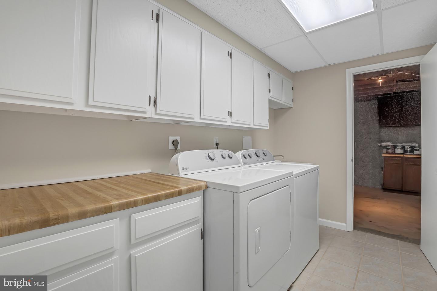 9347 Tartan View DRIVE