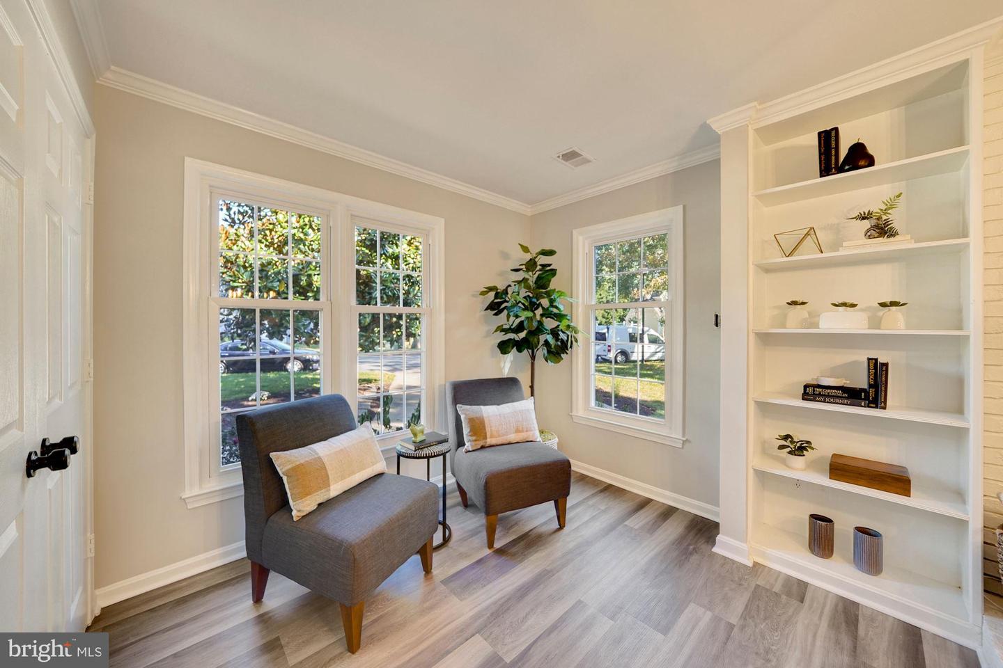 6615 Saint Mark COURT