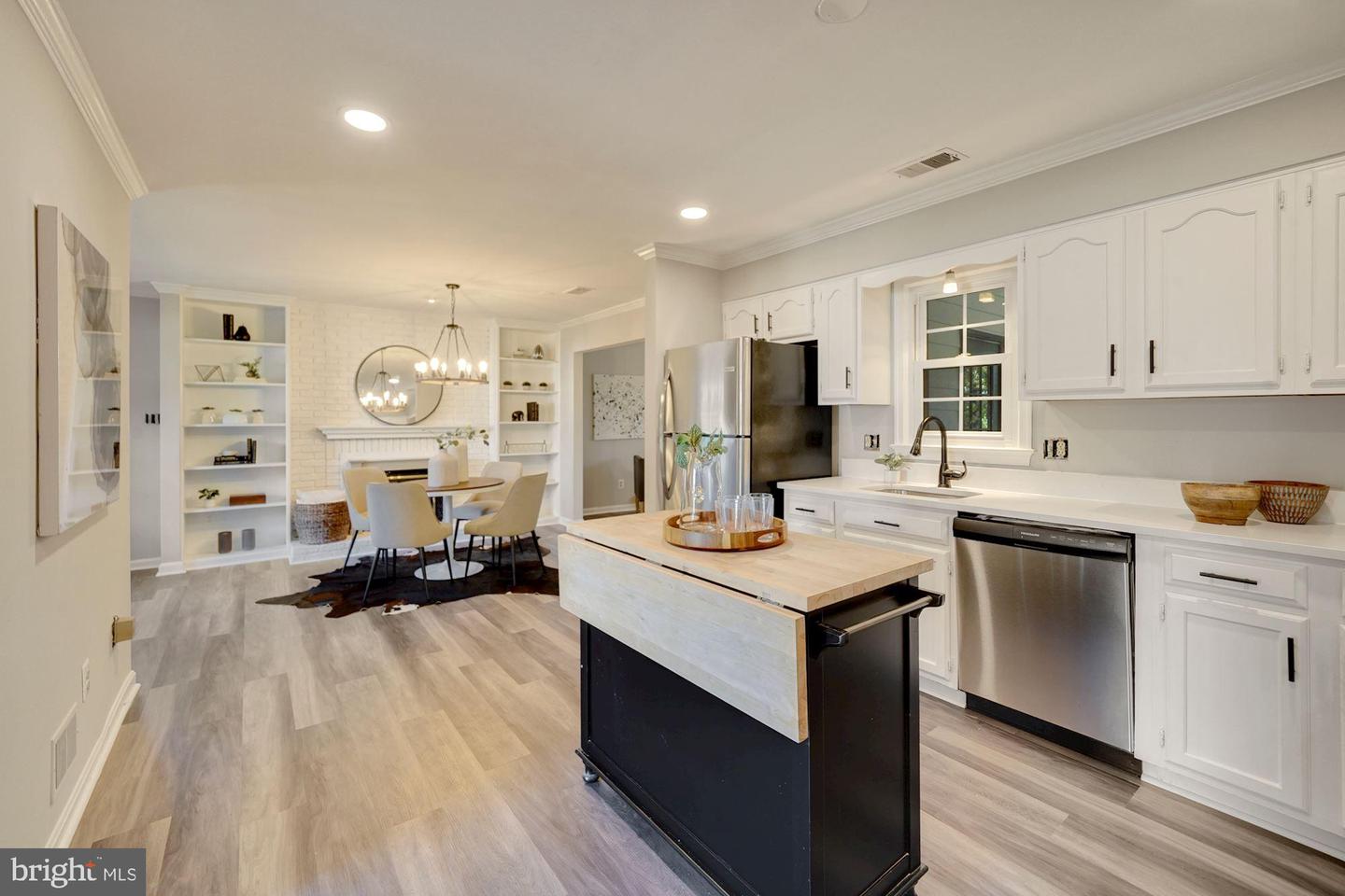 6615 Saint Mark COURT