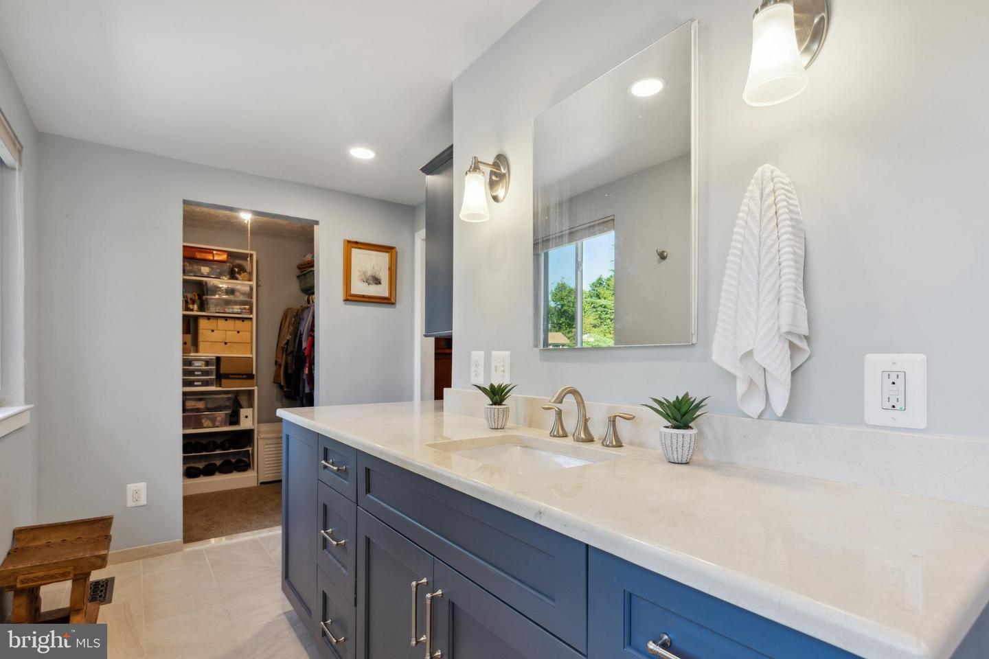 9400 Mirror Pond DRIVE