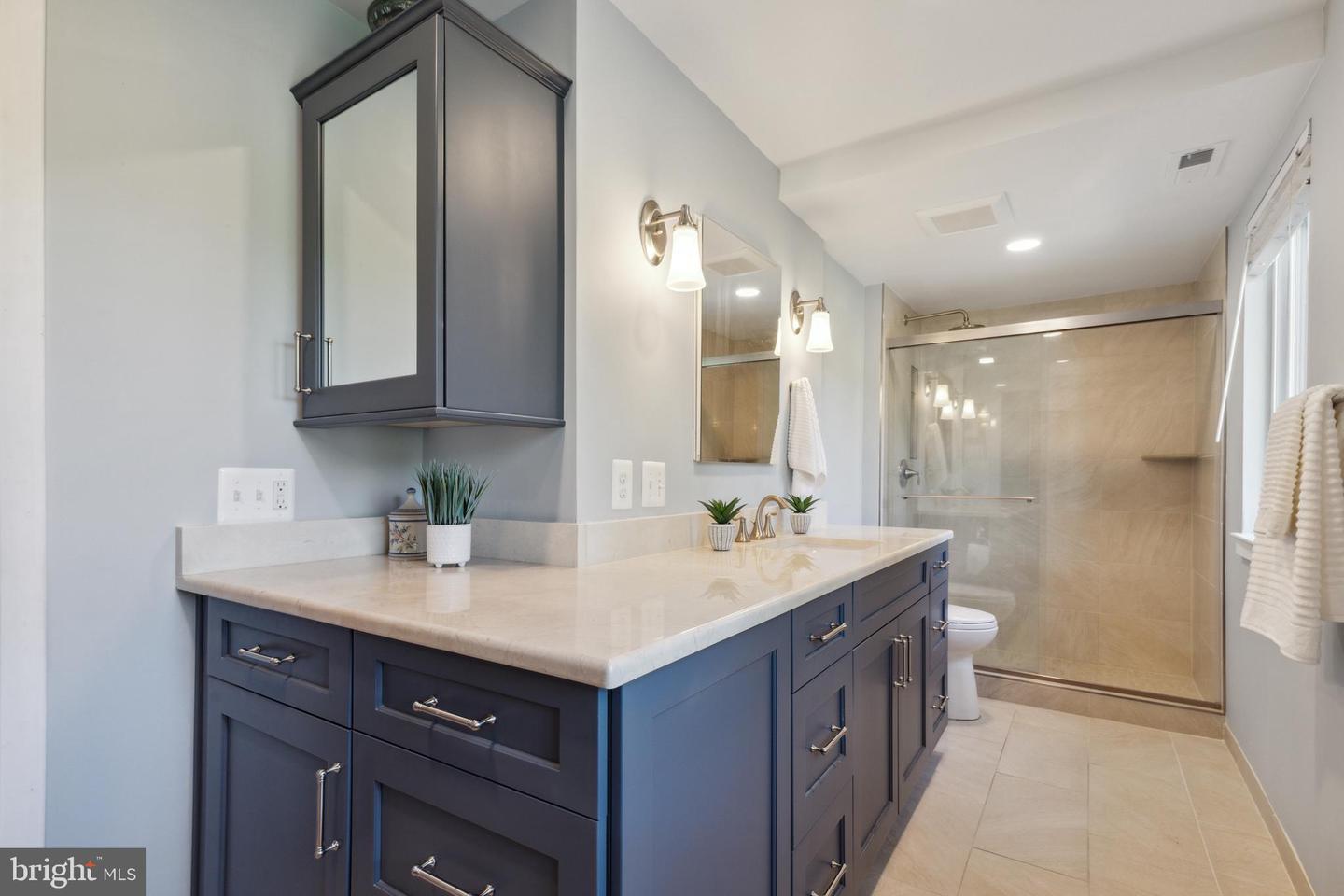 9400 Mirror Pond DRIVE