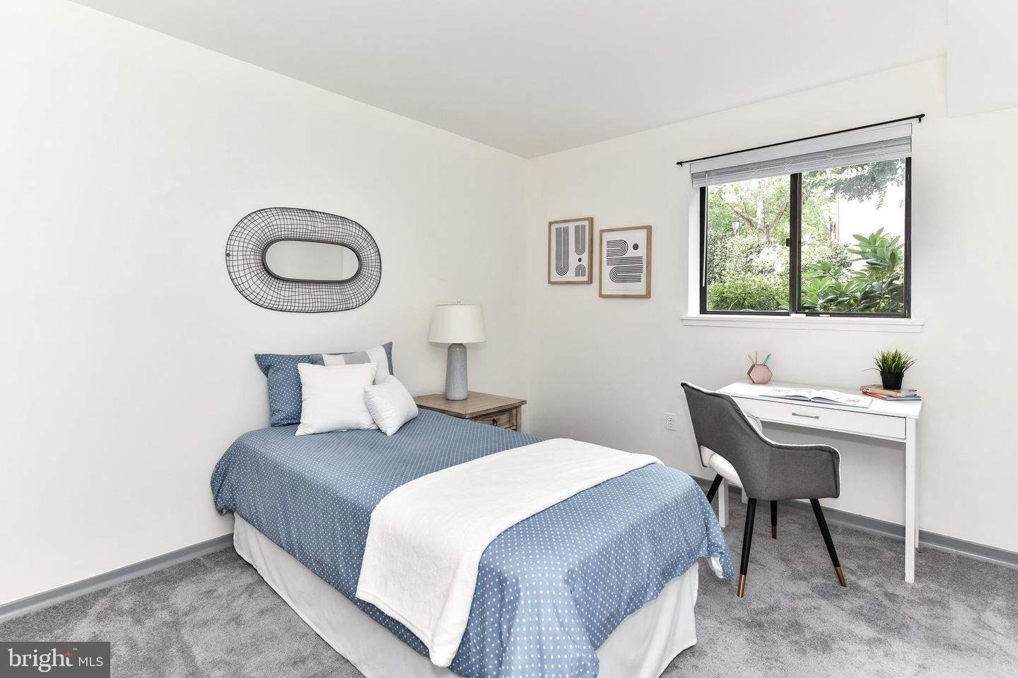 1639 Parkcrest CIRCLE Unit: 100