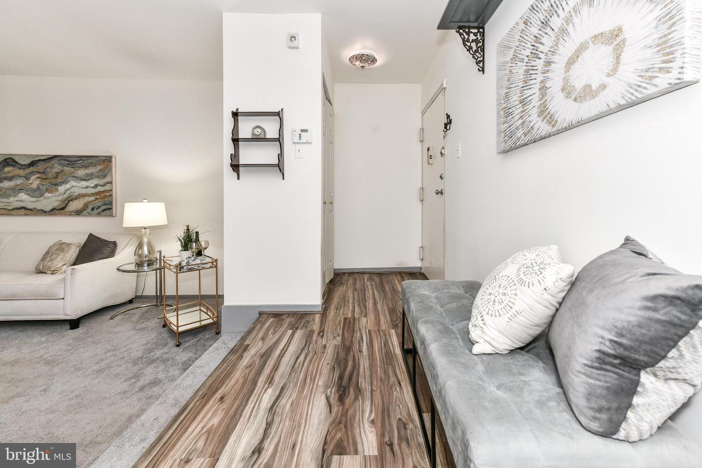 1639 Parkcrest CIRCLE Unit: 100