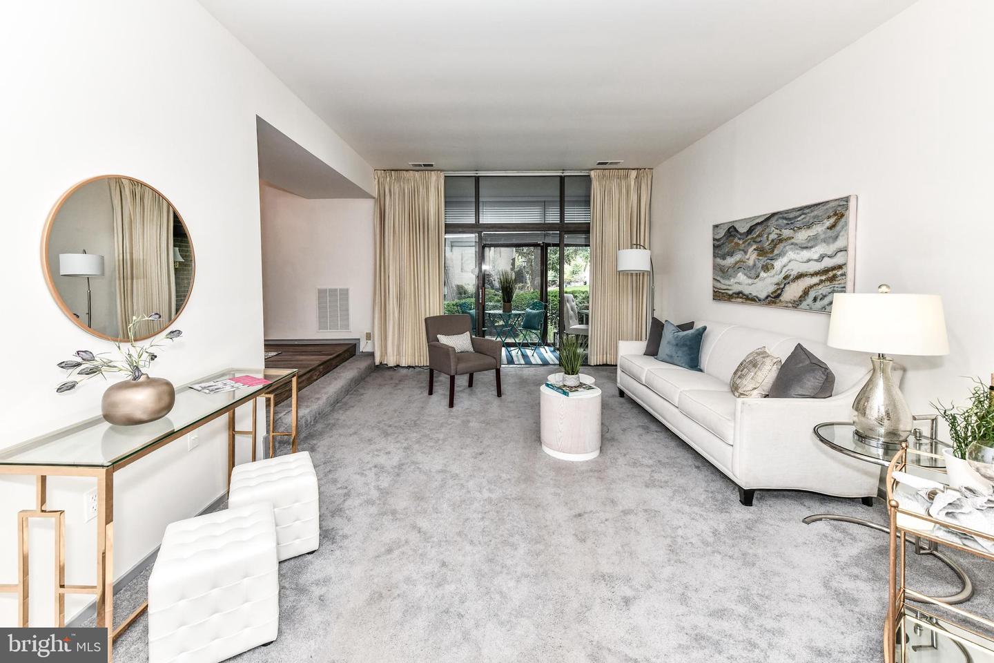 1639 Parkcrest CIRCLE Unit: 100
