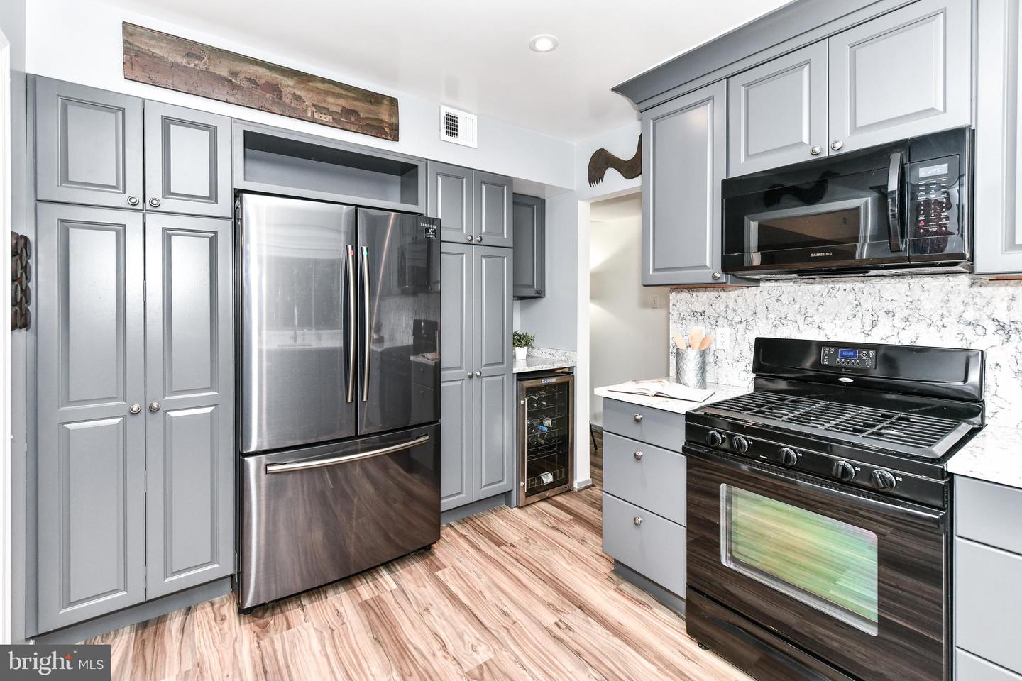 1639 Parkcrest CIRCLE Unit: 100