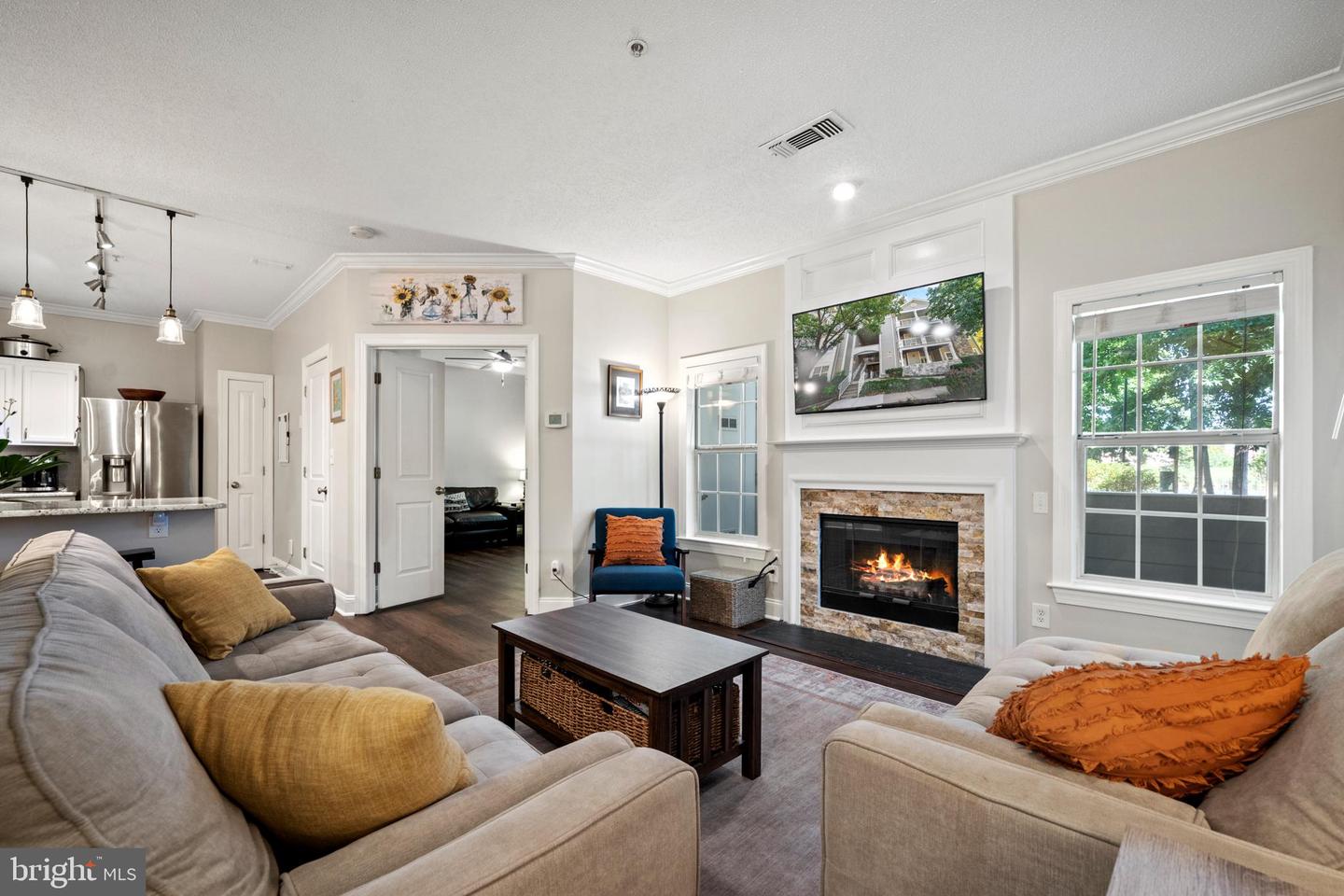 1724 Lake Shore Crest DRIVE Unit: 3