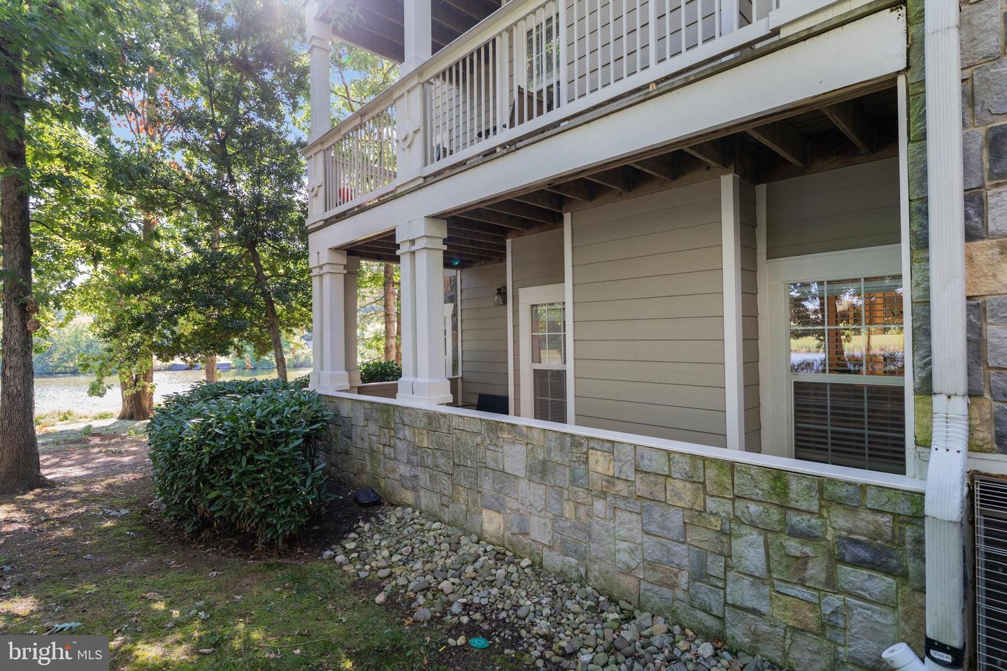 1724 Lake Shore Crest DRIVE Unit: 3