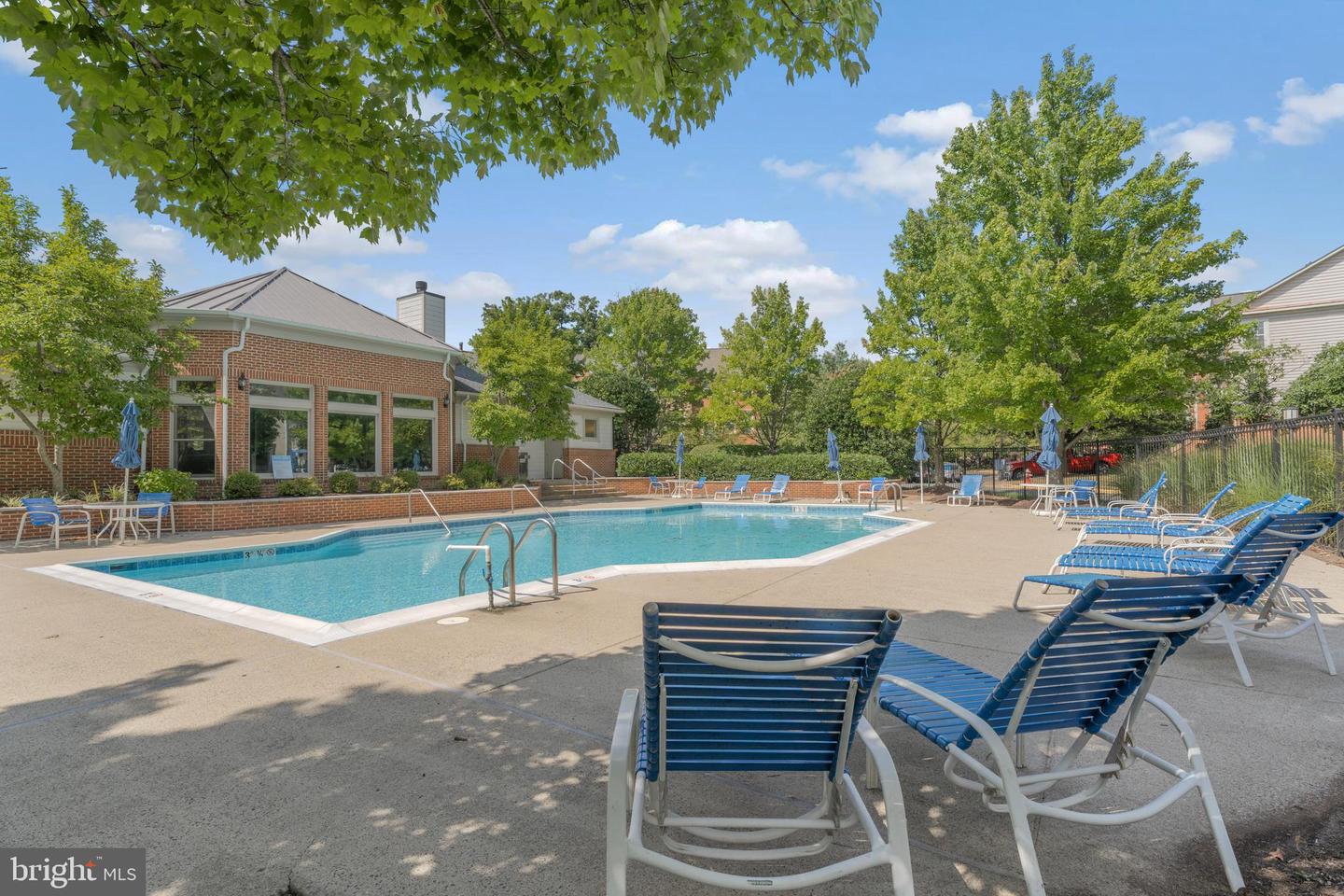 1724 Lake Shore Crest DRIVE Unit: 3