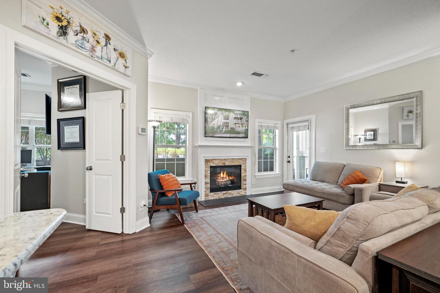 1724 Lake Shore Crest DRIVE Unit: 3