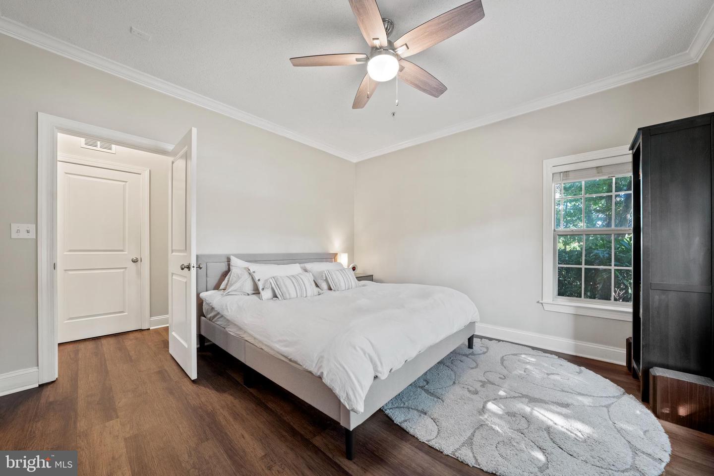 1724 Lake Shore Crest DRIVE Unit: 3