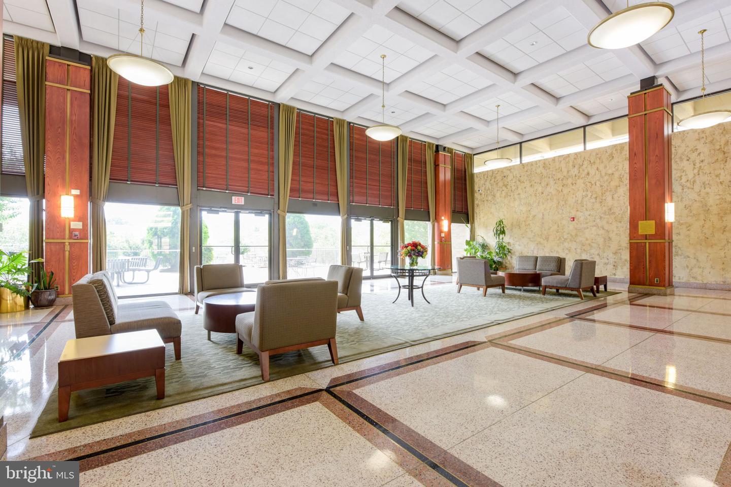 5505 Seminary ROAD Unit: 1214N