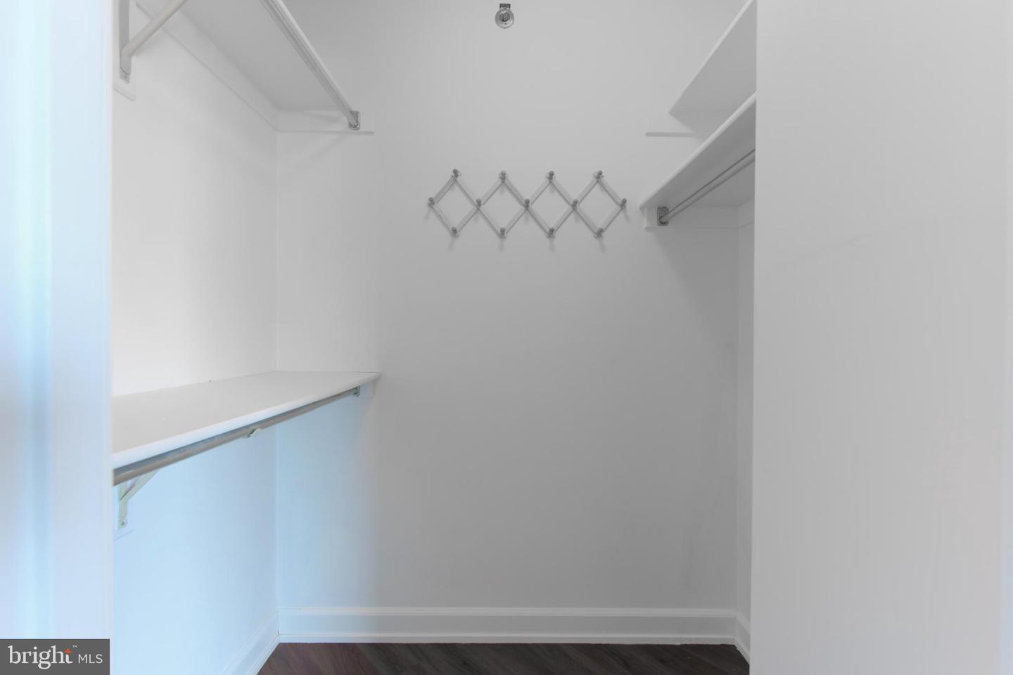 5505 Seminary ROAD Unit: 1214N
