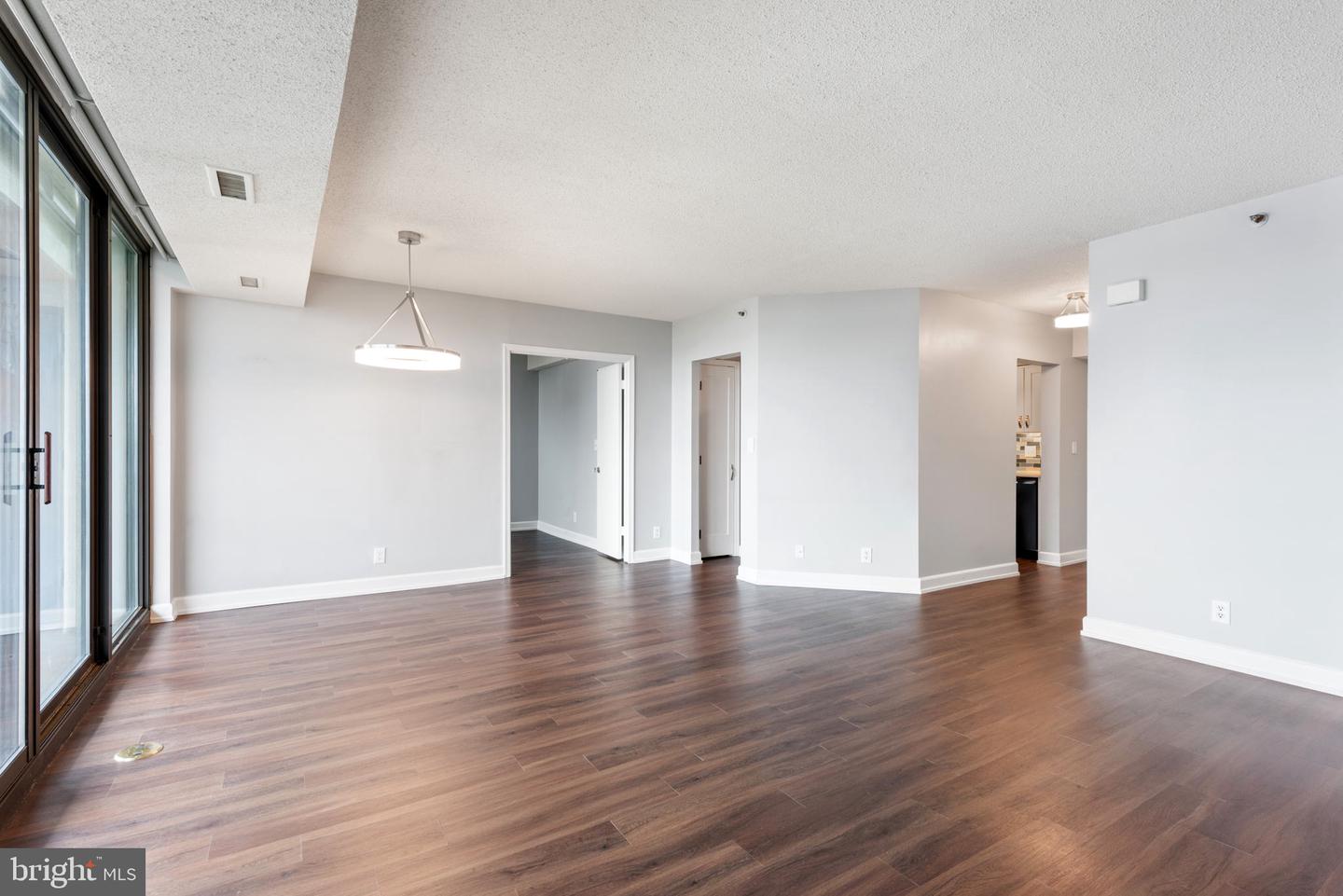 5505 Seminary ROAD Unit: 1214N