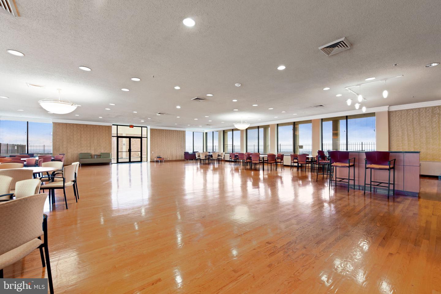 5505 Seminary ROAD Unit: 1214N