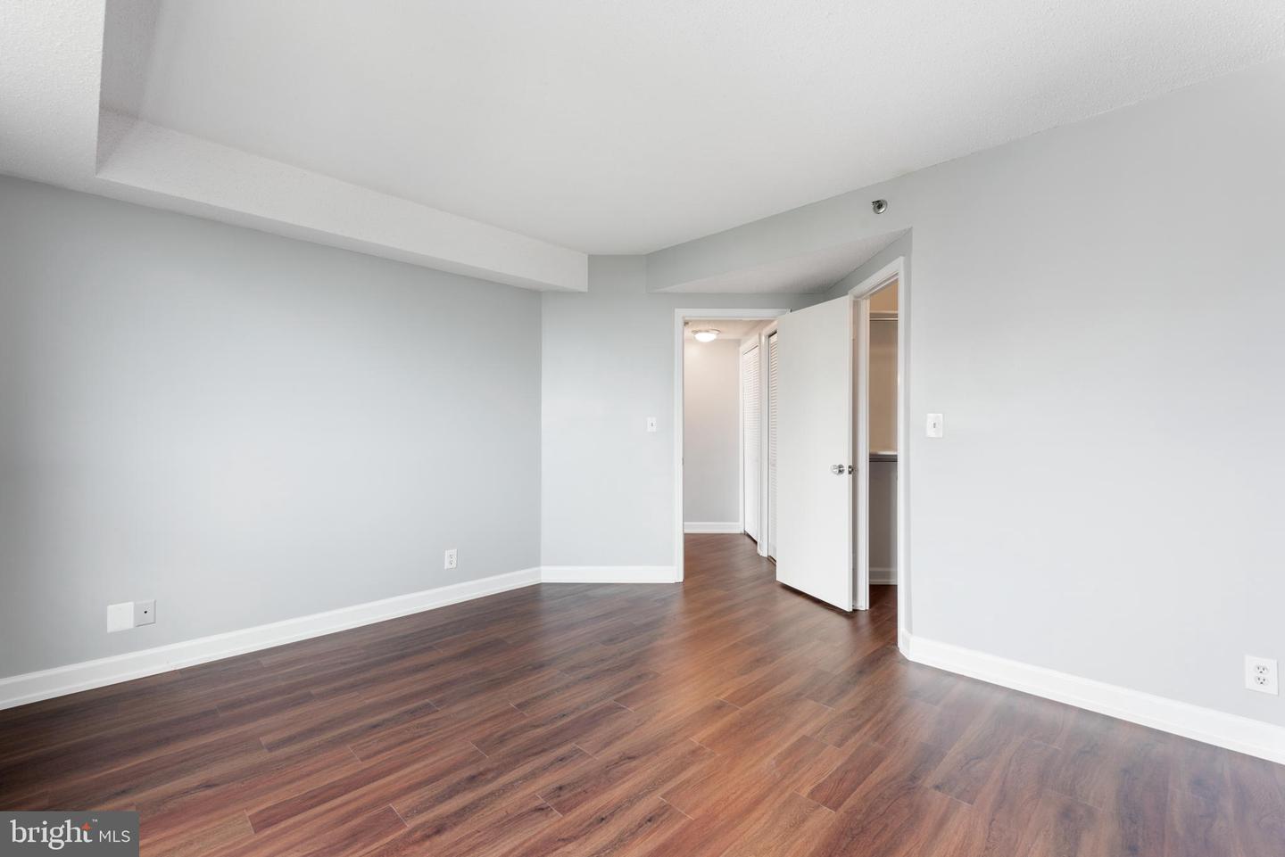 5505 Seminary ROAD Unit: 1214N