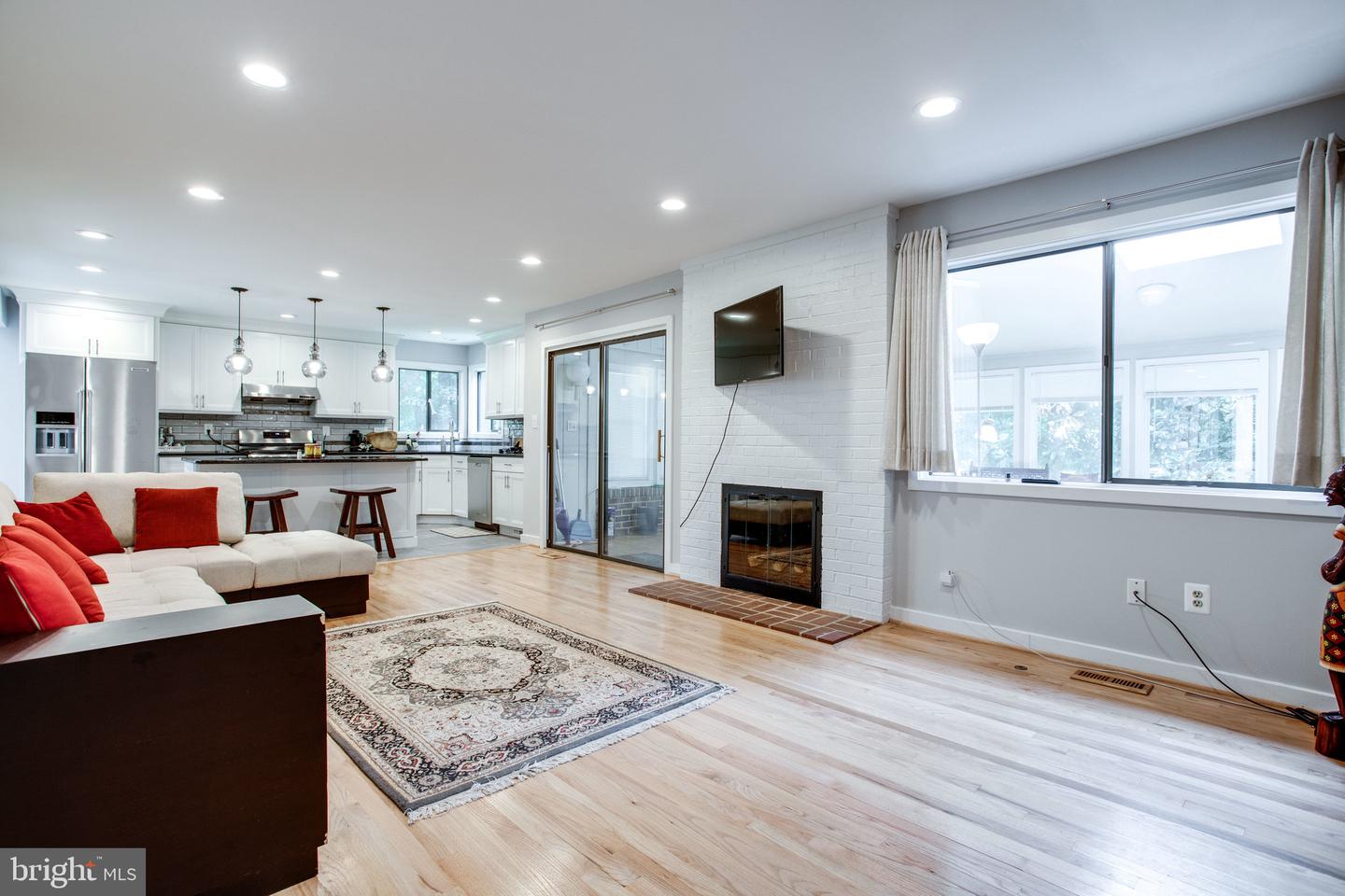 7224 Vistas LANE