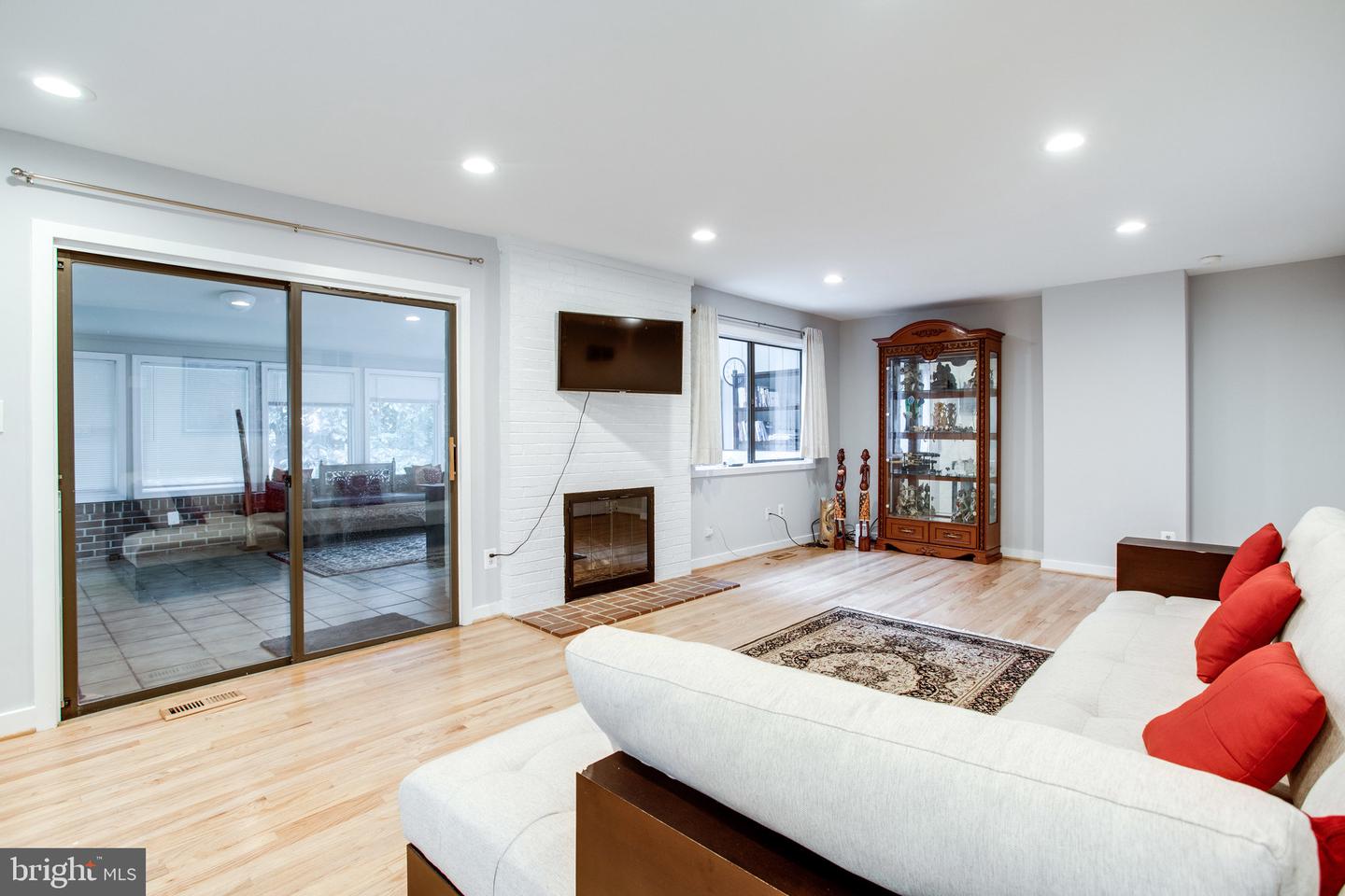 7224 Vistas LANE