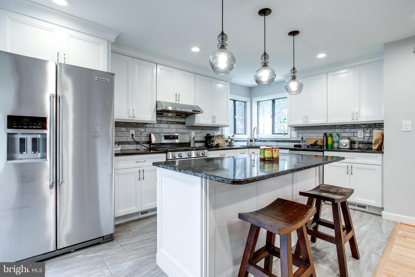 7224 Vistas LANE