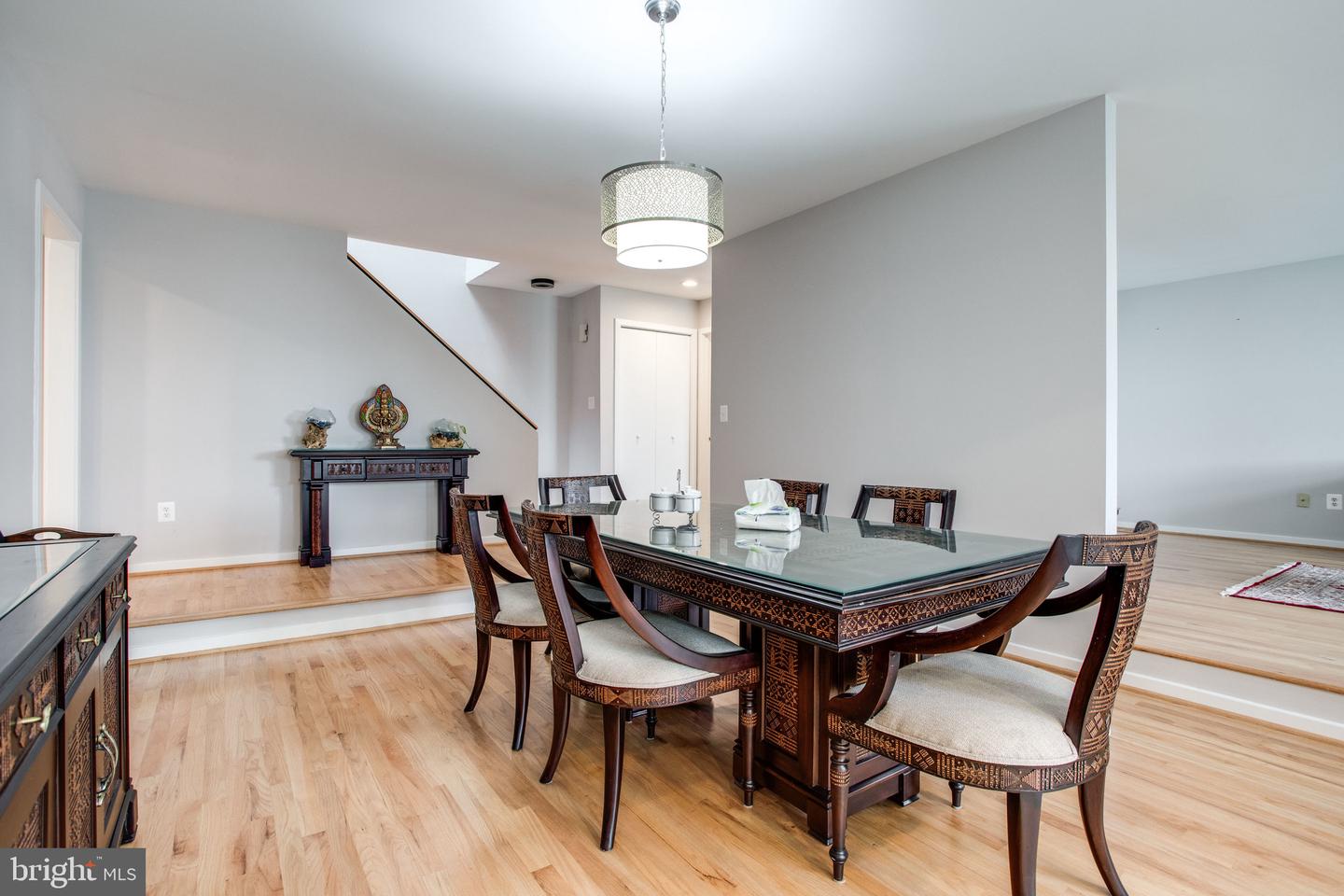 7224 Vistas LANE