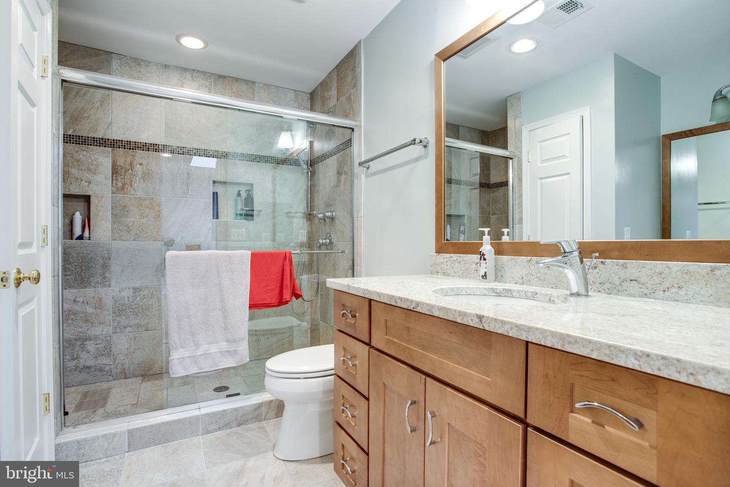 7224 Vistas LANE