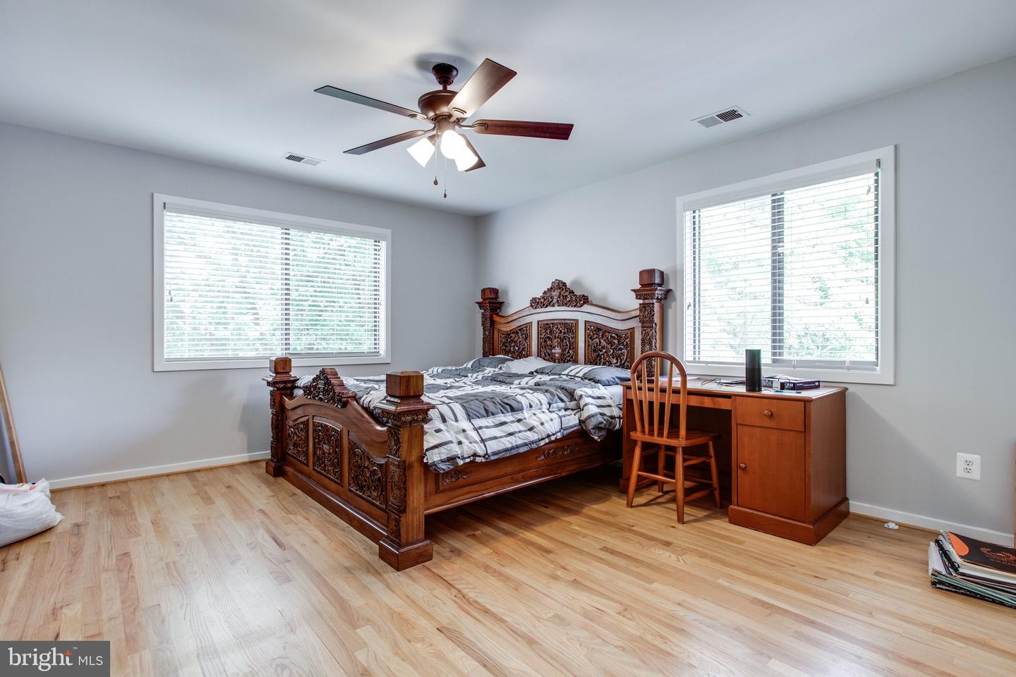 7224 Vistas LANE