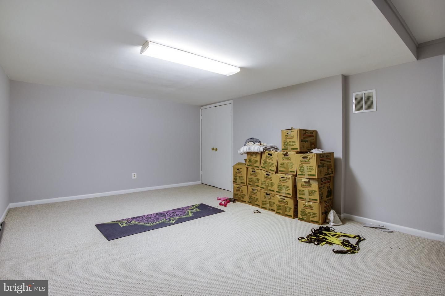 7224 Vistas LANE