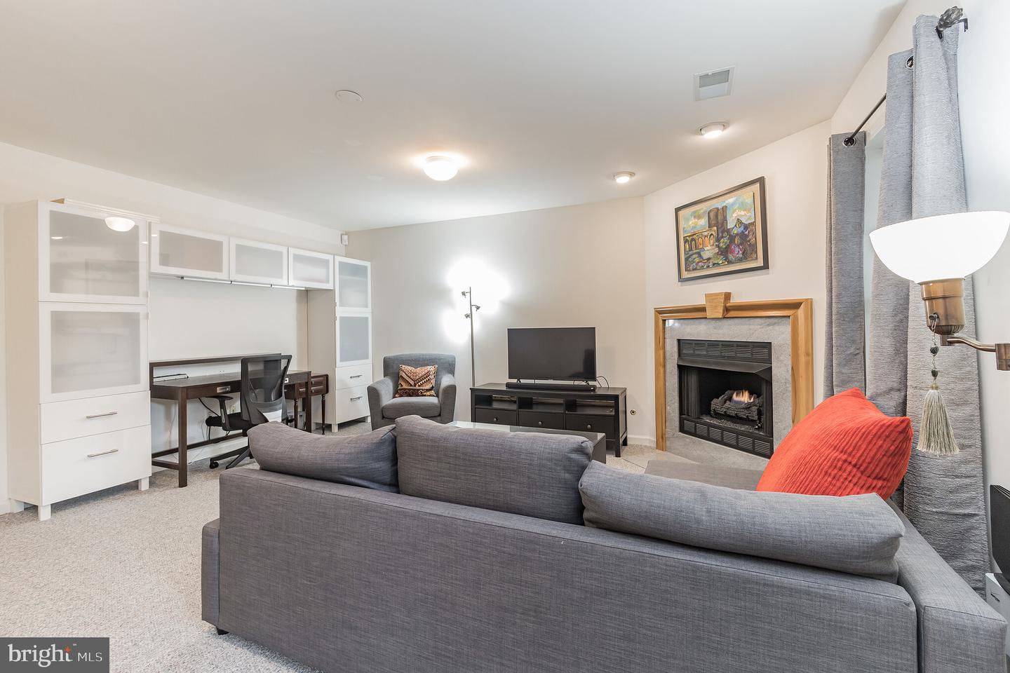 11422 Tiger Lily LANE