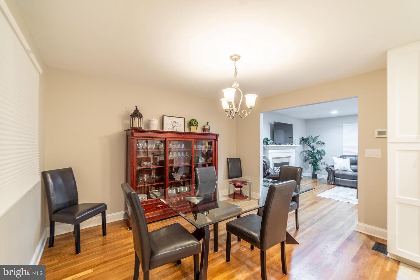 916 Fairway DRIVE NE