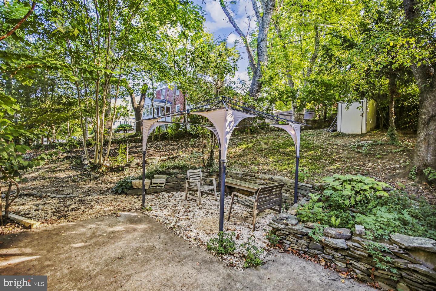 5823 Monticello ROAD