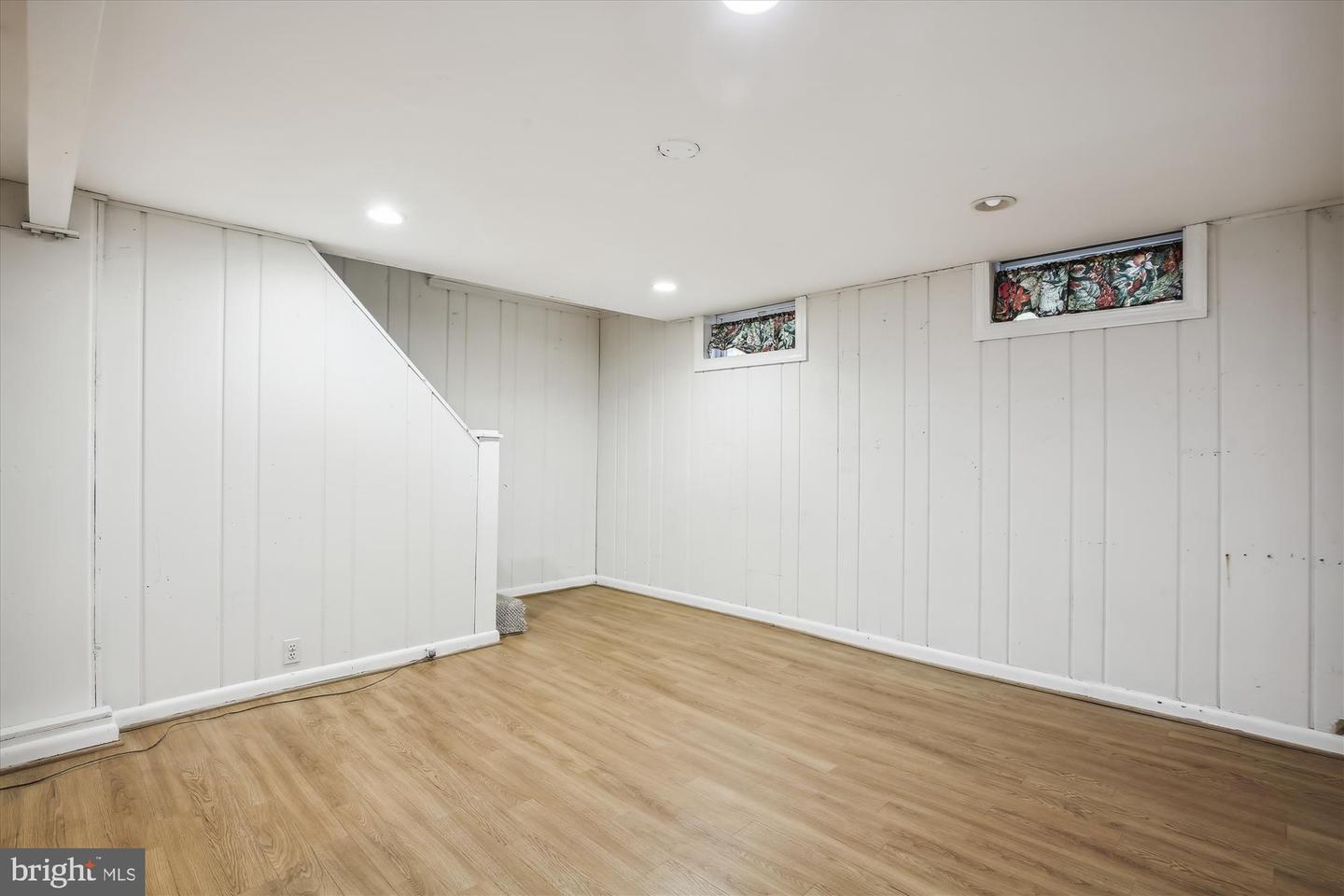 5823 Monticello ROAD