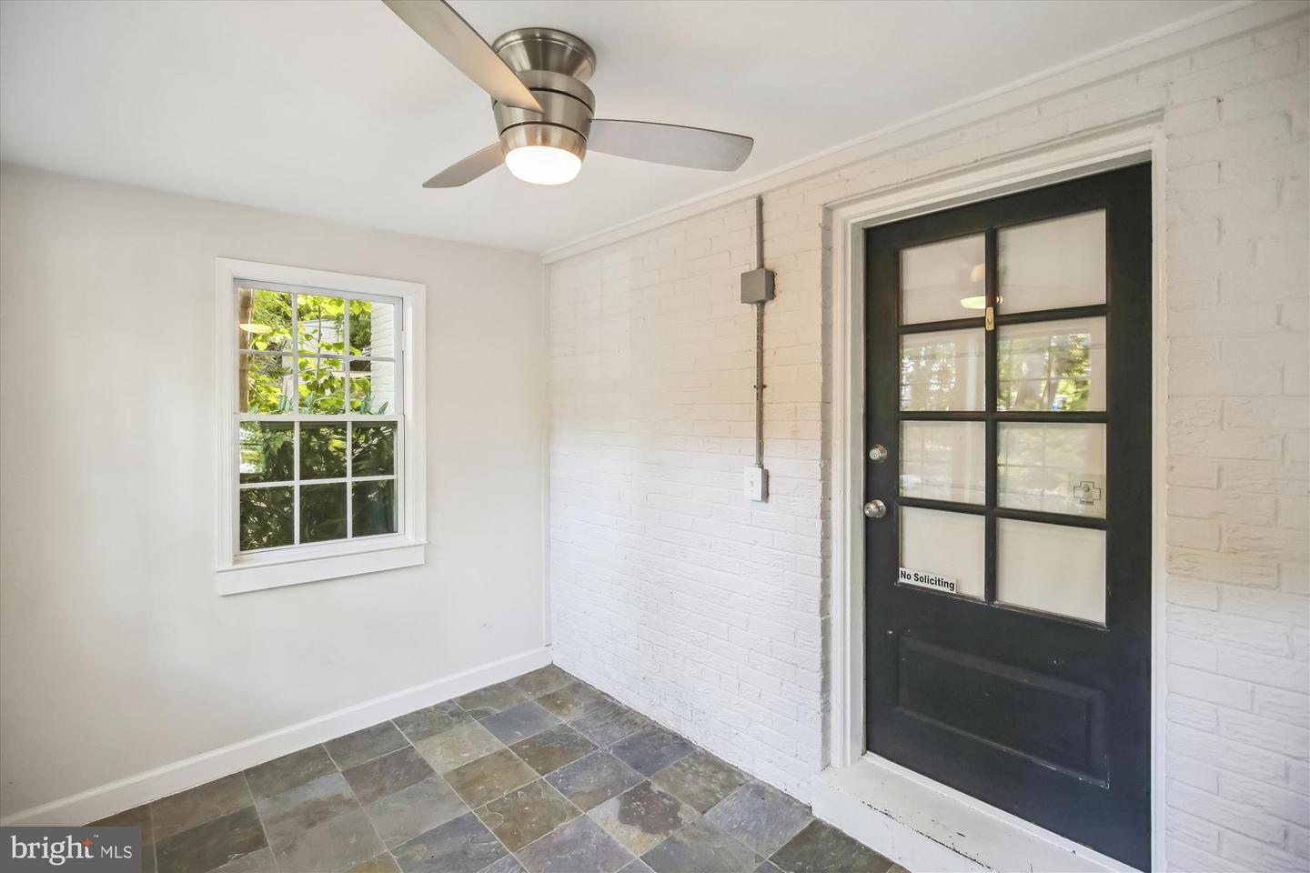 5823 Monticello ROAD