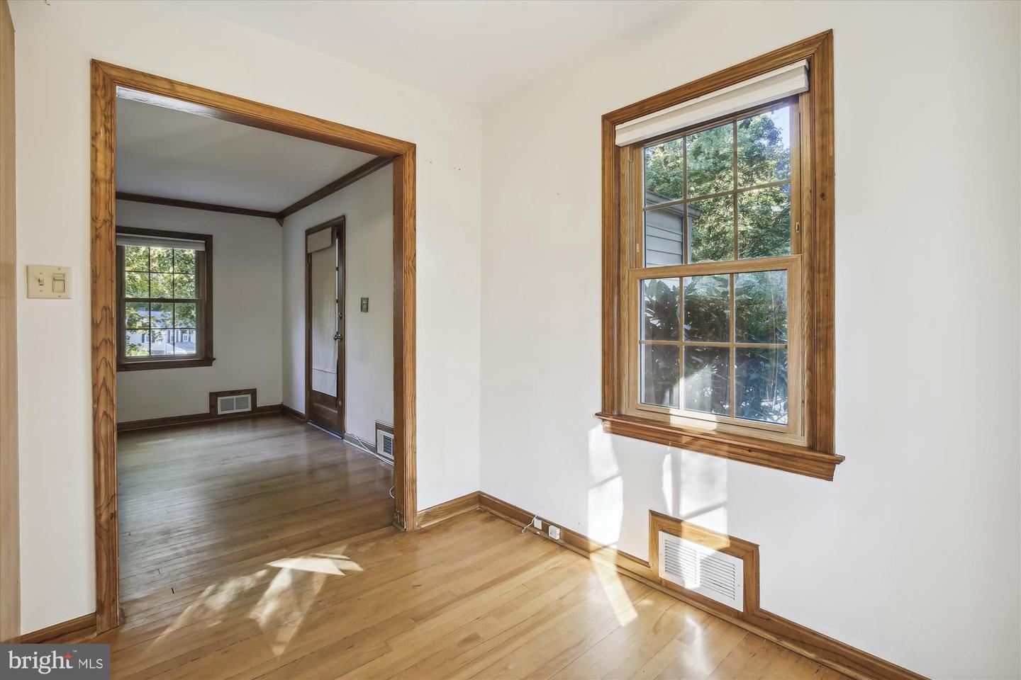 5823 Monticello ROAD